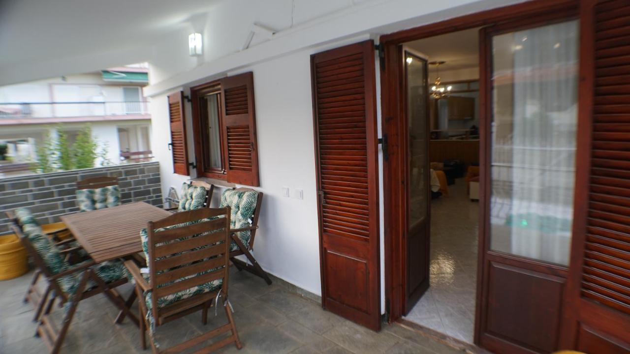Villa Konstadine Аспровалта Екстериор снимка